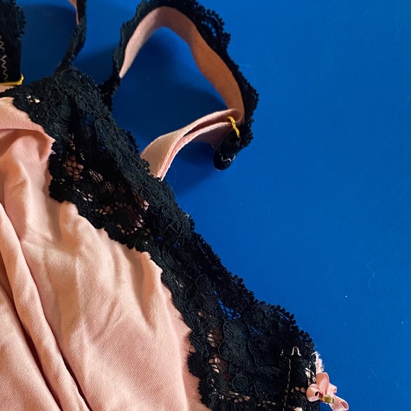 Soma Embraceable Unlined Pink and Black Lace Bra - Picture 11 of 11